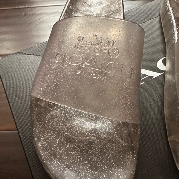 Ulyssa Rubber Slide - Picture 5 of 5